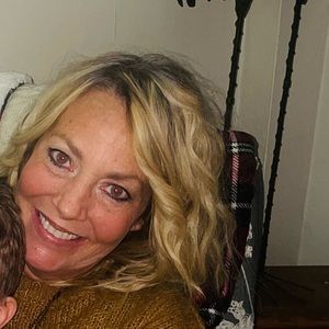 Meet your Posher, Angie